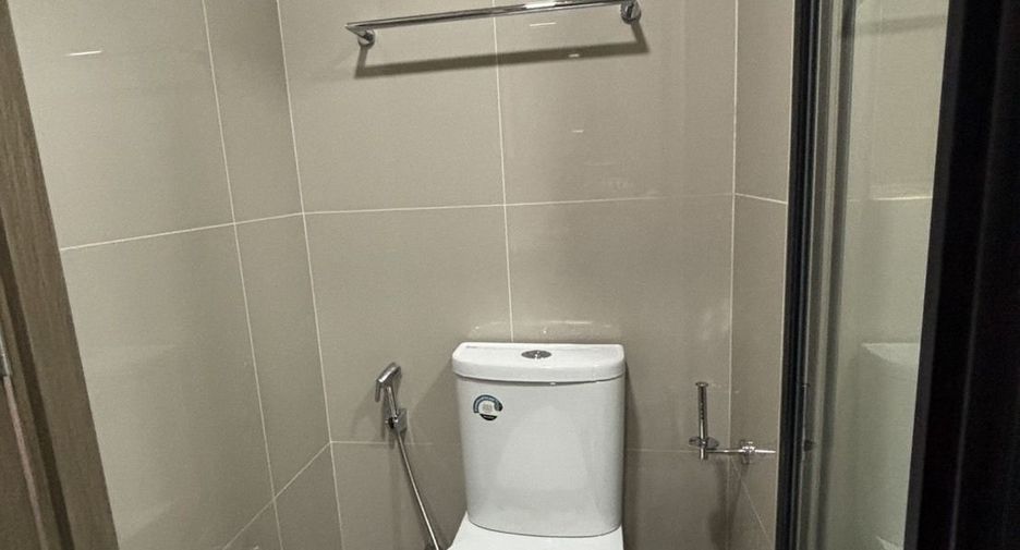 For rent studio condo in Phaya Thai, Bangkok