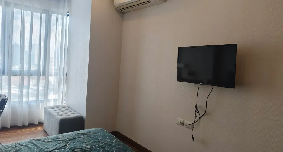 For rent 1 bed condo in Khlong San, Bangkok