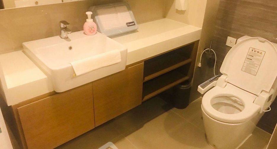 For sale 1 bed condo in Si Racha, Chonburi