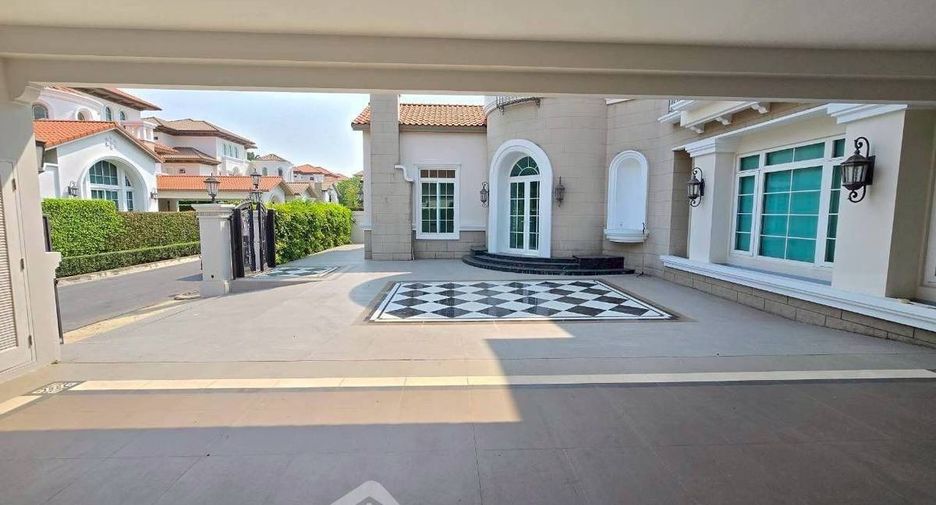 À vendre 5 chambres maison à Bang Khun Thian, Bangkok