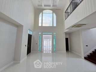 À vendre 5 chambres maison à Bang Khun Thian, Bangkok