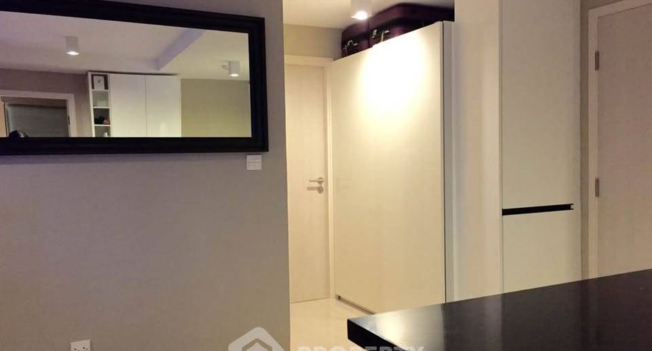 À vendre 2 chambres condo à Watthana, Bangkok