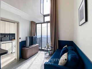 For sale 1 Beds condo in Phra Khanong, Bangkok