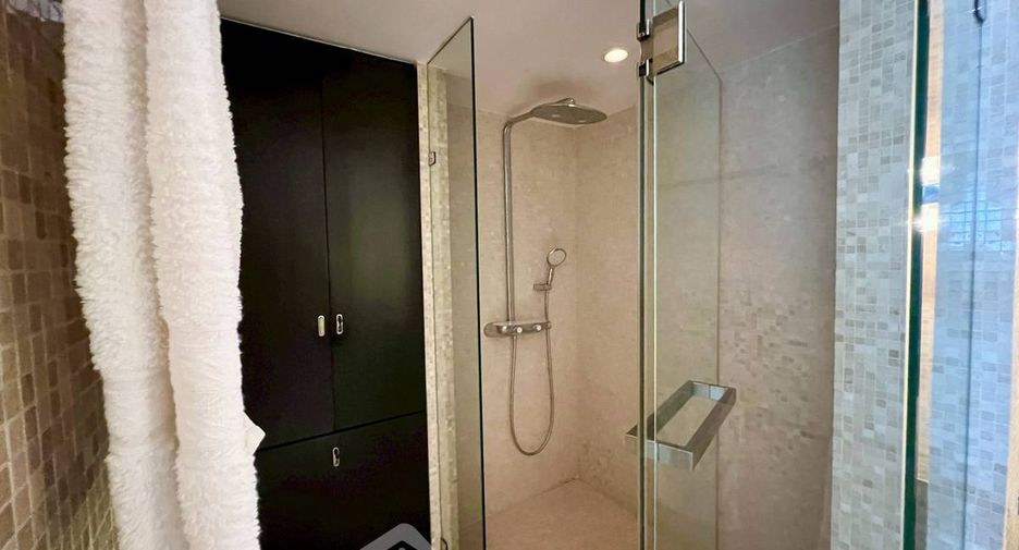 À vendre 2 chambres condo à Watthana, Bangkok