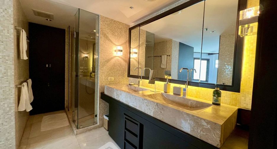 À vendre 2 chambres condo à Watthana, Bangkok