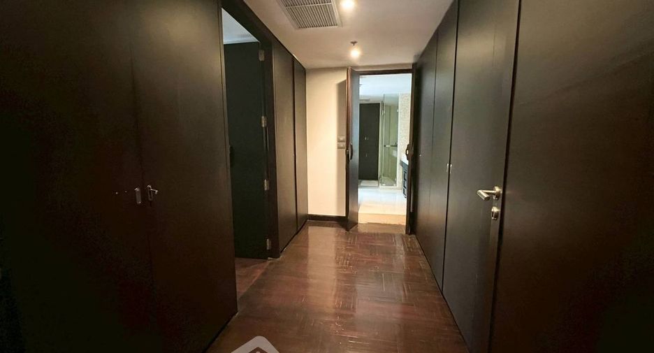 À vendre 2 chambres condo à Watthana, Bangkok
