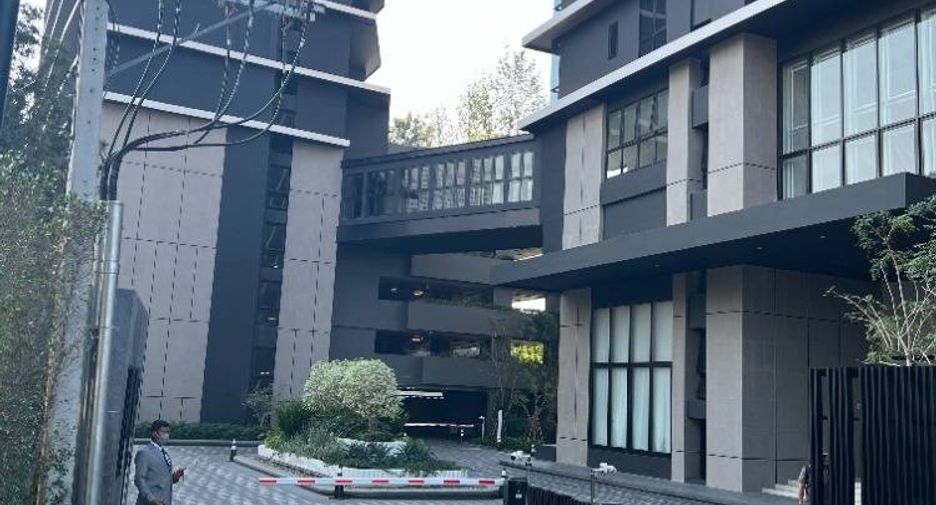 À vendre 2 chambres condo à Khlong San, Bangkok