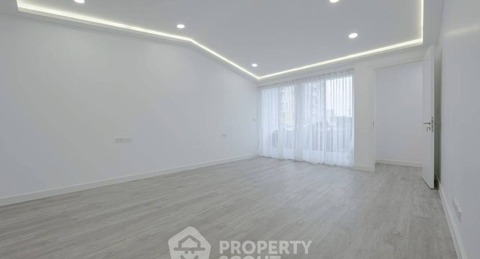 Casa en venta de 4 habitaciones en Suan Luang, Bangkok