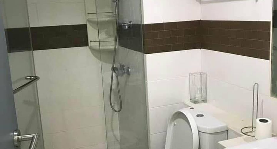 For sale 2 ベッドルーム condo in Phra Khanong, Bangkok