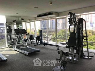 For sale 2 ベッドルーム condo in Phra Khanong, Bangkok