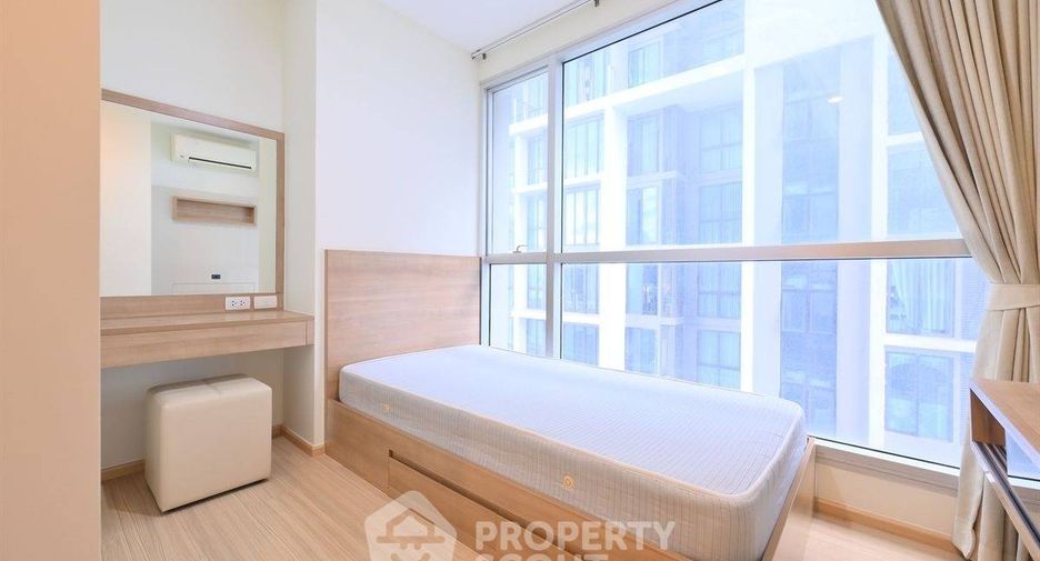 For sale 2 bedrooms condo in Huai Khwang, Bangkok