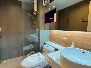 For sale 2 ベッドルーム condo in Phaya Thai, Bangkok
