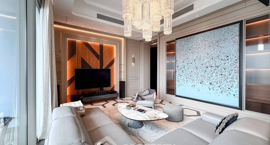 For sale 3 bedrooms condo in Khlong San, Bangkok