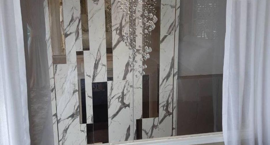 For sale 1 Beds condo in Bang Na, Bangkok