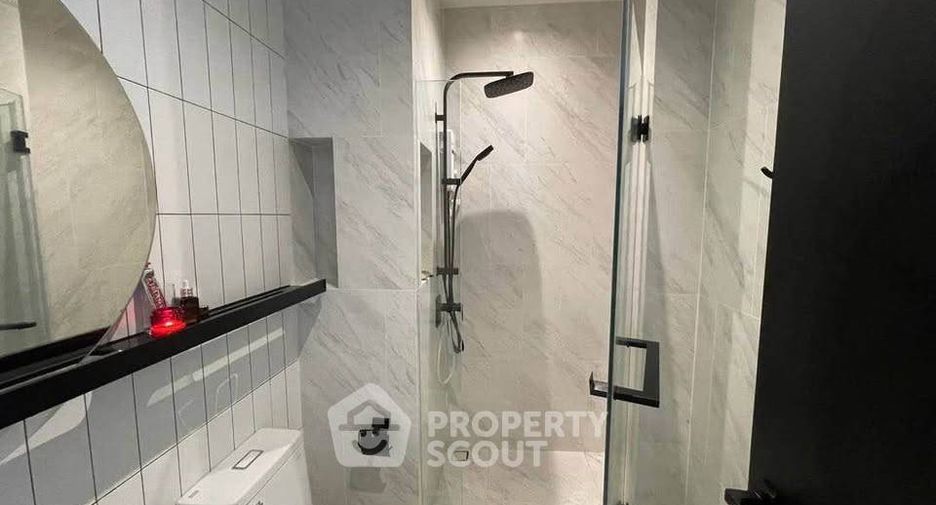 À vendre 1 chambre condo à Khlong San, Bangkok