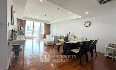 Condo en venta de 3 habitaciones en Khlong Toei, Bangkok