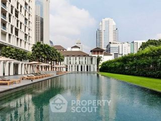 For sale 4 bedrooms condo in Sathon, Bangkok
