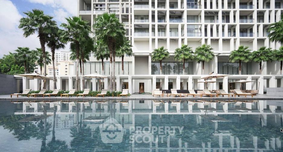 For sale 4 bedrooms condo in Sathon, Bangkok