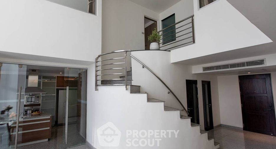À louer 2 chambres appartement à Watthana, Bangkok