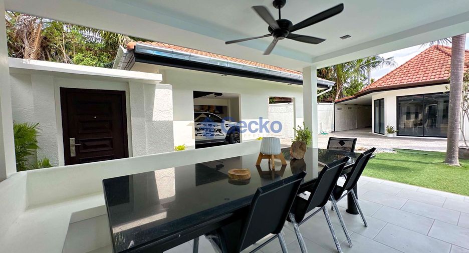 For rent and for sale 4 bedrooms house in Bang Lamung, Chonburi