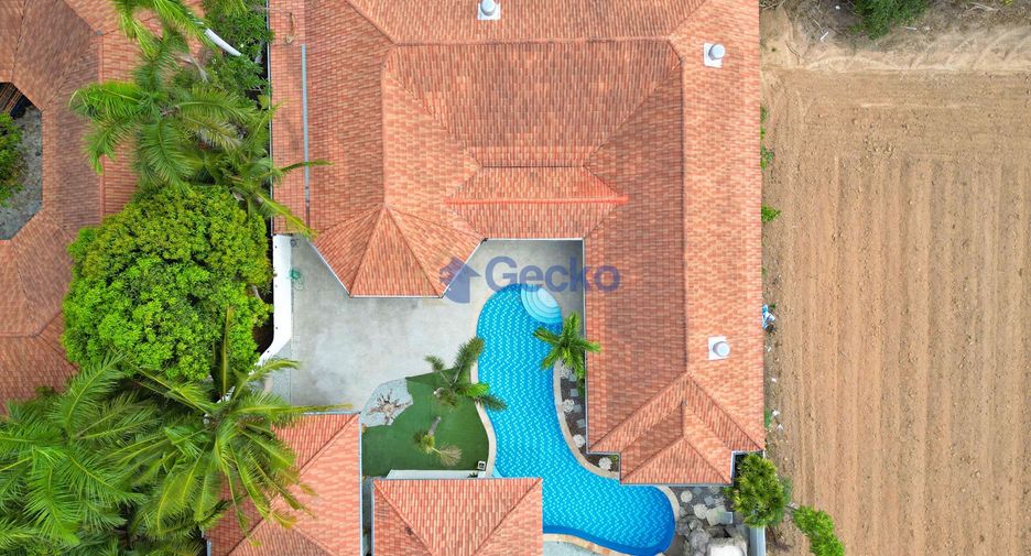For rent and for sale 4 bedrooms house in Bang Lamung, Chonburi