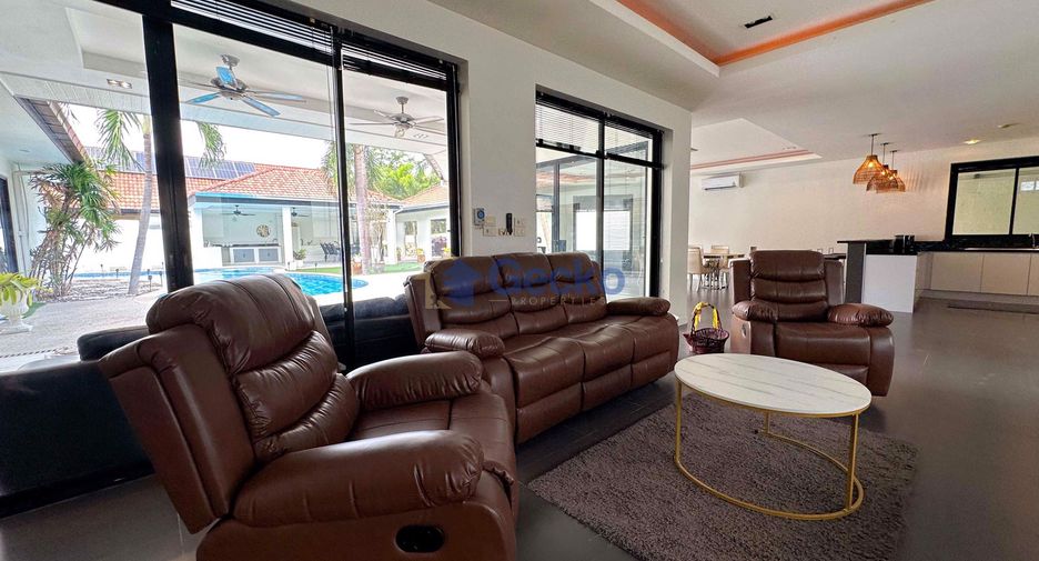 For rent and for sale 4 bedrooms house in Bang Lamung, Chonburi