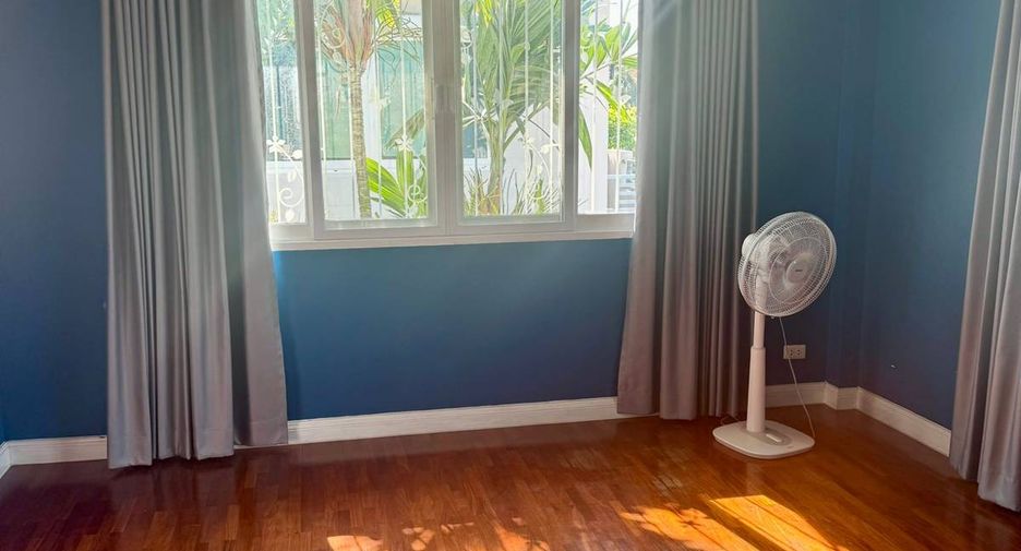 For rent 3 bedrooms house in Bueng Kum, Bangkok
