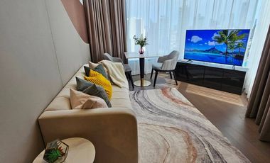 For rent 2 bedrooms condo in Bang Rak, Bangkok
