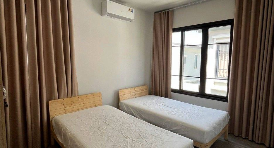 Casa en alquiler de 3 habitaciones en Phan Thong, Chonburi