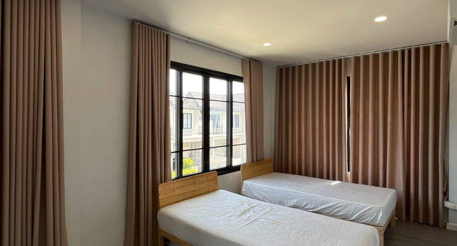 Casa en alquiler de 3 habitaciones en Phan Thong, Chonburi