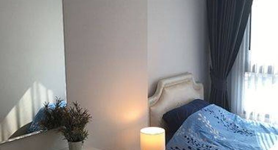 For rent 2 bedrooms condo in Phra Khanong, Bangkok