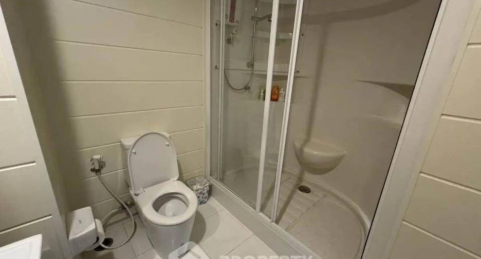 For rent 2 bedrooms condo in Sathon, Bangkok