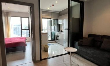 À louer 1 chambre condo à Huai Khwang, Bangkok