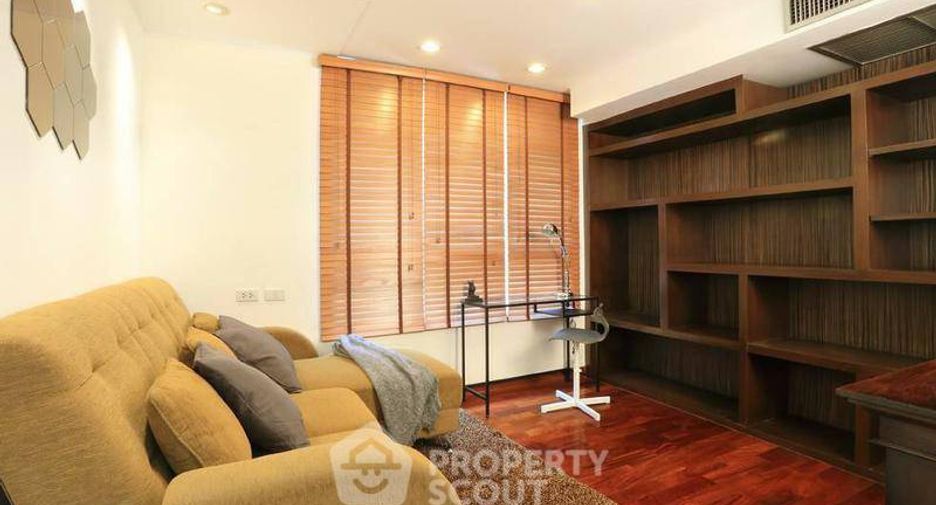 Wohnung zur Miete mit 2 Zimmer in Pathum Wan, Bangkok