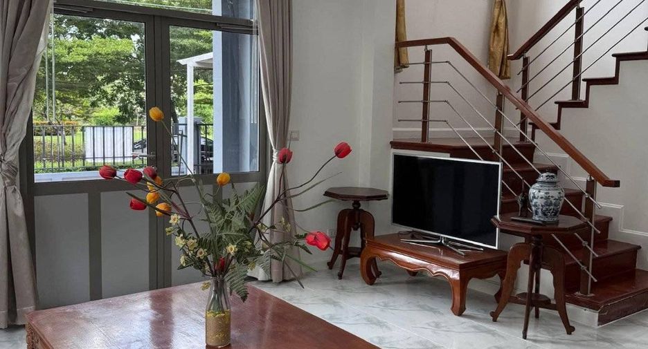 For rent 3 bedrooms house in Lat Krabang, Bangkok