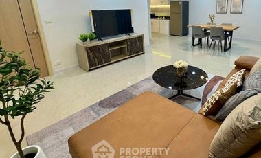 For rent 3 bedrooms condo in Huai Khwang, Bangkok
