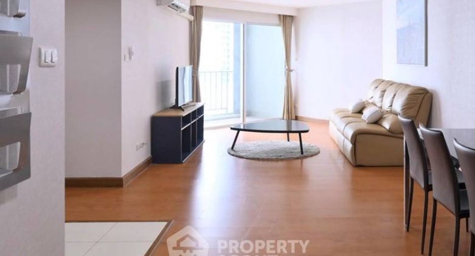 Wohnung zur Miete mit 3 Zimmer in Huai Khwang, Bangkok