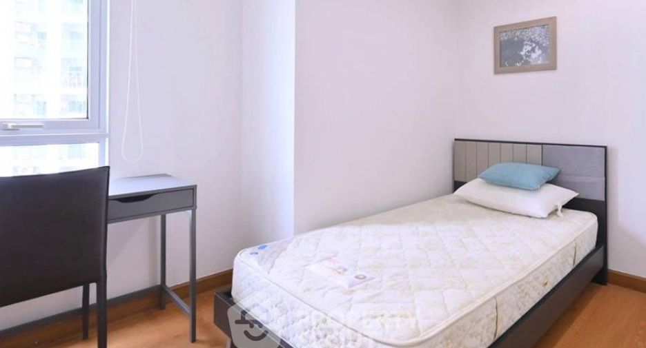 Wohnung zur Miete mit 3 Zimmer in Huai Khwang, Bangkok