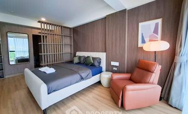 For rent 3 bedrooms condo in Jomtien, Pattaya