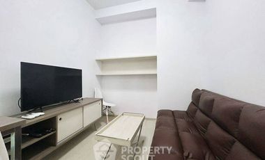 For rent 2 bedrooms condo in Huai Khwang, Bangkok