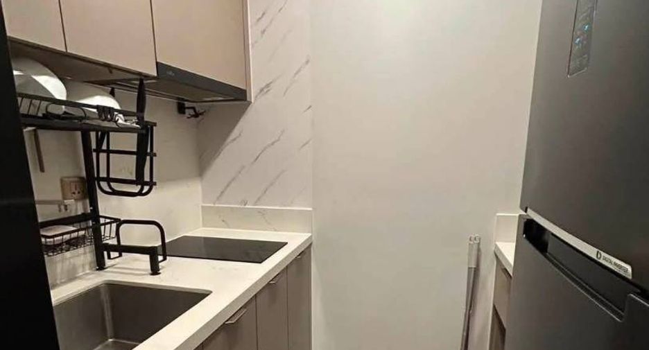 For rent 1 bed condo in Huai Khwang, Bangkok
