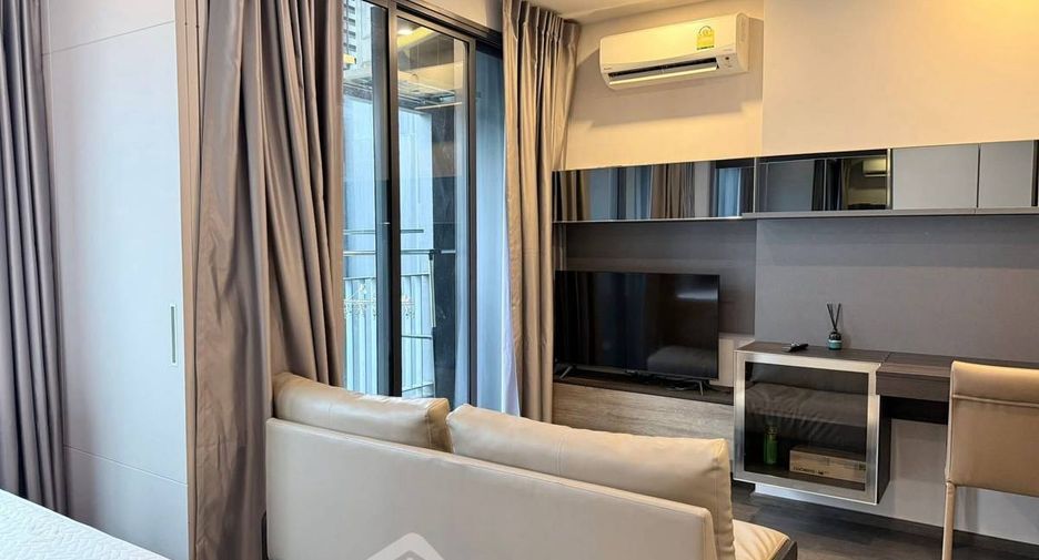 For rent 1 bed condo in Pathum Wan, Bangkok