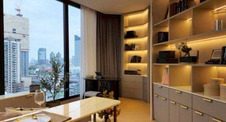 For rent 2 bedrooms condo in Huai Khwang, Bangkok