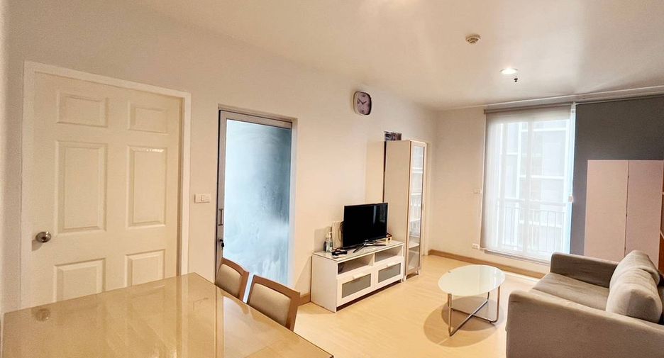 Condo en alquiler de 2 habitaciones en Huai Khwang, Bangkok