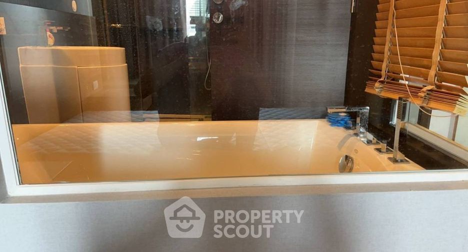 For rent 1 bed condo in Sathon, Bangkok