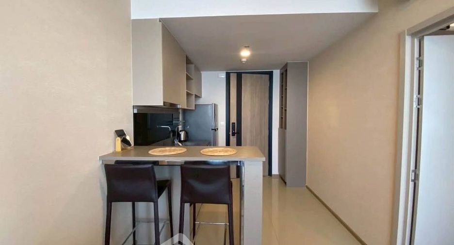 Condo en alquiler de 1 habitaciones en Khlong Toei, Bangkok