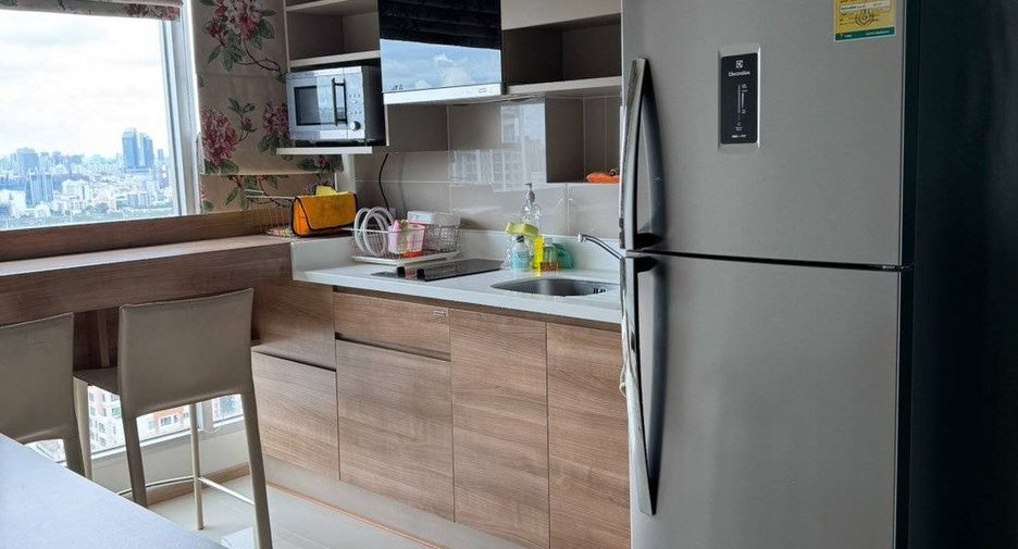 For rent 1 bed condo in Phaya Thai, Bangkok
