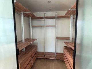 Condo en alquiler de 3 habitaciones en Sathon, Bangkok