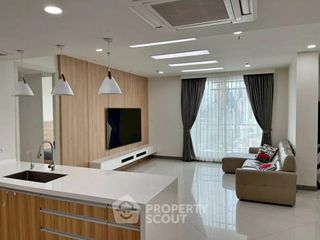 Condo en alquiler de 3 habitaciones en Sathon, Bangkok