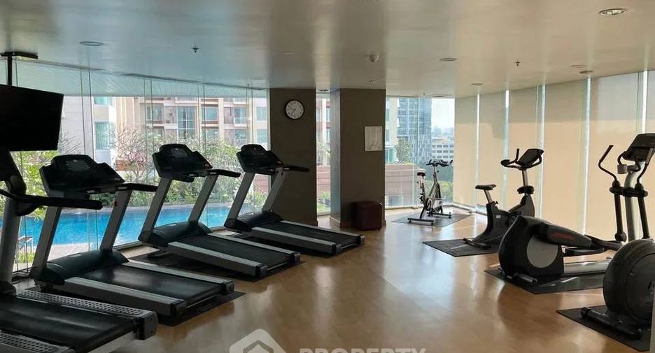 Condo en alquiler de 3 habitaciones en Sathon, Bangkok